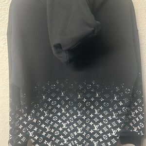 BRAND NEW 
NEVER WORN